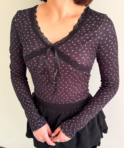 frunco(フランコ)の「Vネック小花柄ロンT(Tシャツ/カットソー・レディース・ホワイト/ピンク/ブラック・FREE)」の20枚目の写真