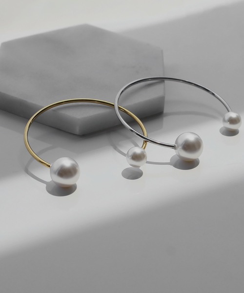 abaskdesign(アバスクデザイン)の「金属アレルギー対応 パールブレスレット(ブレスレット・レディース・シルバー/ゴールド・FREE)」の2枚目の写真