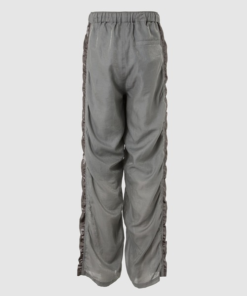 FACETASM(ファセッタズム)の「METALLIC TRACK PANTS(その他パンツ・メンズ・シルバー/ブロンズ・3/4)」の4枚目の写真