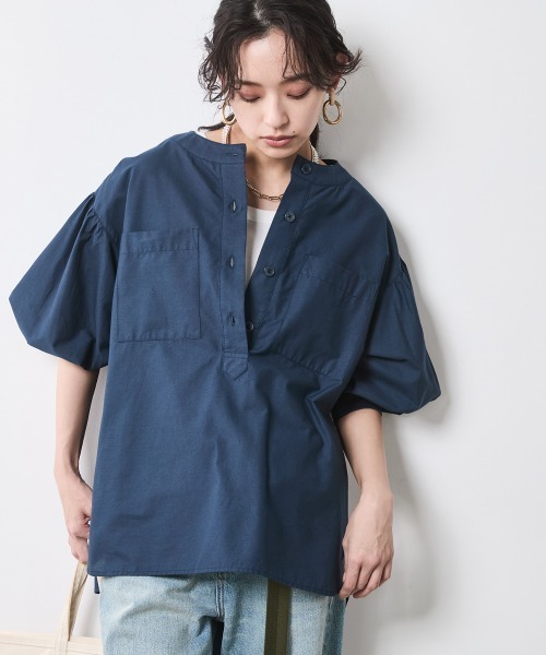 CHIC STYLE(シックスタイル)の「綿100%袖口リブアウトポケットブラウス<大きいサイズ有>シックスタイル(シャツ/ブラウス・レディース・ネイビー/ベージュ系/ブルー系・L/M/5L/4L/3L/LL)」の2枚目の写真