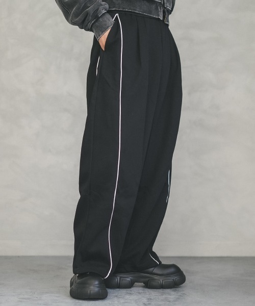 Shoowtime(ショウタイム)の「Side piping design wide sweat pants / サイドパイピングデザインワイドスウェットパンツ(スウェットパンツ・メンズ・ブラック/ヘザーグレー・X-LARGE/LARGE/MEDIUM)」の4枚目の写真