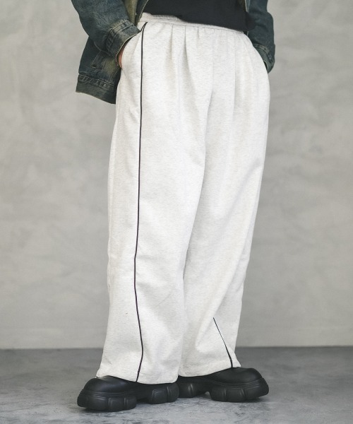 Shoowtime(ショウタイム)の「Side piping design wide sweat pants / サイドパイピングデザインワイドスウェットパンツ(スウェットパンツ・メンズ・ブラック/ヘザーグレー・X-LARGE/LARGE/MEDIUM)」の10枚目の写真