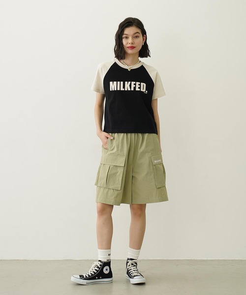 MILKFED.(ミルクフェド)の「MILKFED. COMPACT B/B TEE(Tシャツ/カットソー・レディース・ホワイト/ブラック/チャコール・M/S)」の7枚目の写真