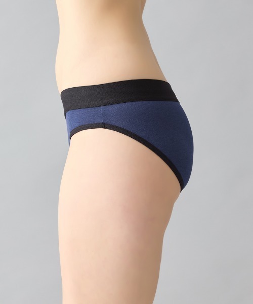 adidas（アディダス）の「adidas/アディダス ハーフショーツ 吸汗速乾（ショーツ・レディース・ブラック/グリーン系その他/杢グレー/ダークブルー/レッド系その他/カーキ・LARGE/MEDIUM/SMALL/X-LARGE）」の7枚目の写真