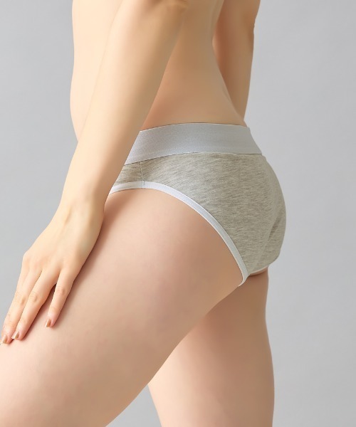 adidas（アディダス）の「adidas/アディダス ハーフショーツ 吸汗速乾（ショーツ・レディース・ブラック/グリーン系その他/杢グレー/ダークブルー/レッド系その他/カーキ・LARGE/MEDIUM/SMALL/X-LARGE）」の12枚目の写真