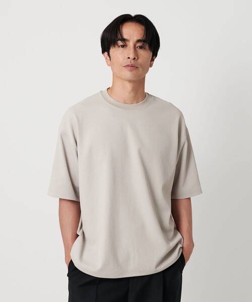 BEAUTY&YOUTH UNITED ARROWS（ビューティーアンドユースユナイテッドアローズ）の「Air Dobby ワイドテーパード クルーネック Tシャツ -ヨコストレッチ 吸水速乾性-（Tシャツ/カットソー・メンズ・グレー/ブラック/ライトグレー・L/XL/S/M）」の2枚目の写真