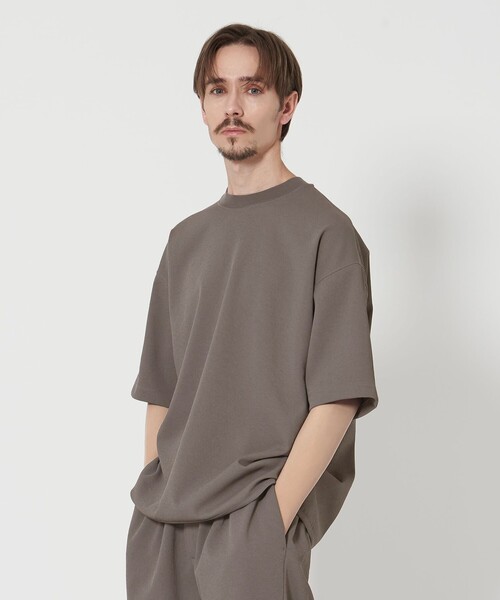 BEAUTY&YOUTH UNITED ARROWS（ビューティーアンドユースユナイテッドアローズ）の「Air Dobby ワイドテーパード クルーネック Tシャツ -ヨコストレッチ 吸水速乾性-（Tシャツ/カットソー・メンズ・グレー/ブラック/ライトグレー・L/XL/S/M）」の19枚目の写真
