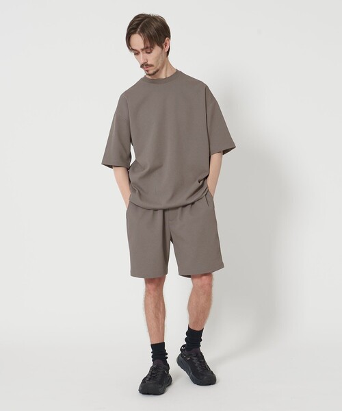 BEAUTY&YOUTH UNITED ARROWS（ビューティーアンドユースユナイテッドアローズ）の「Air Dobby ワイドテーパード クルーネック Tシャツ -ヨコストレッチ 吸水速乾性-（Tシャツ/カットソー・メンズ・グレー/ブラック/ライトグレー・L/XL/S/M）」の20枚目の写真