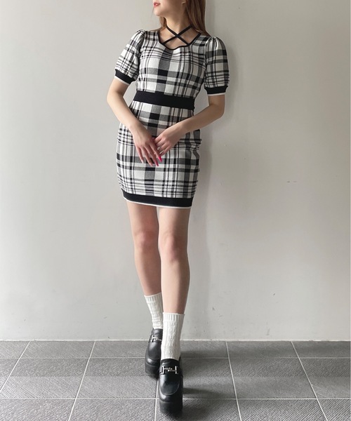 abc une face(アーベーセーアンフェイス)の「ジャガードバックリボンワンピース(ワンピース・レディース・ホワイト×ブラック/ホワイト×ピンク/グレー・FREE)」の16枚目の写真