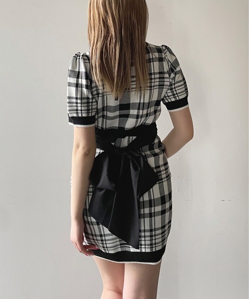 abc une face（アーベーセーアンフェイス）の「ジャガードバック