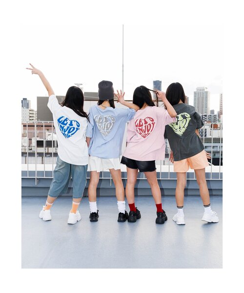 algy(アルジー)の「ハートロゴビッグ半袖T(Tシャツ/カットソー・キッズ・ピンク/サックスブルー/オフホワイト/グレー・SMALL/MEDIUM/X-SMALL/XX-SMALL)」の21枚目の写真