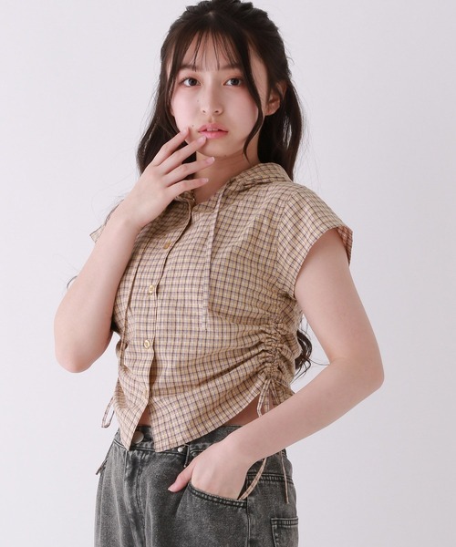 repipi armario（レピピ アルマリオ）の「シャーリングフードシャツ（シャツ/ブラウス・キッズ・サックスブルー/イエロー/オレンジ・SMALL/MEDIUM/LARGE）」の3枚目の写真