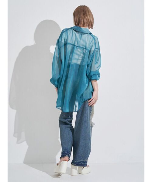 EVRIS（エヴリス）の「シアーオーバーサイズシャツ（シャツ/ブラウス・レディース・ブルー/ブラック/ホワイト・FREE）」の21枚目の写真