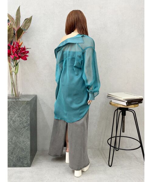 EVRIS（エヴリス）の「シアーオーバーサイズシャツ（シャツ/ブラウス・レディース・ブルー/ブラック/ホワイト・FREE）」の4枚目の写真