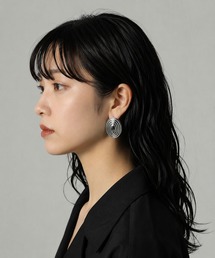 【ORLEAN】オーバルモチーフピアス