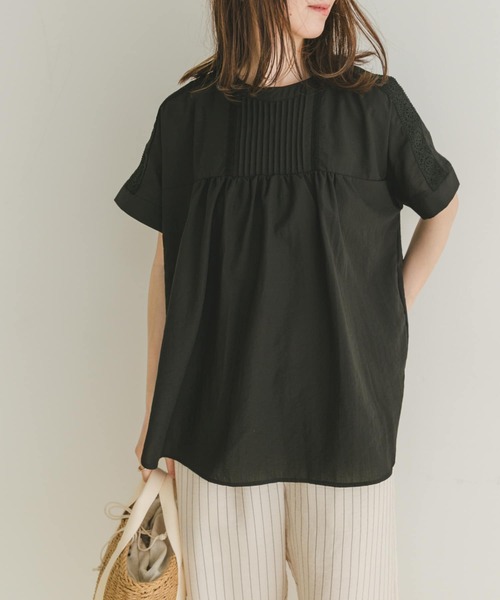 ITEMS URBANRESEARCH（アイテムズ アーバンリサーチ）の「ピンタックレースブラウス（シャツ/ブラウス・レディース・ブラック/ライトブルー/オフホワイト/ミント・FREE）」の3枚目の写真