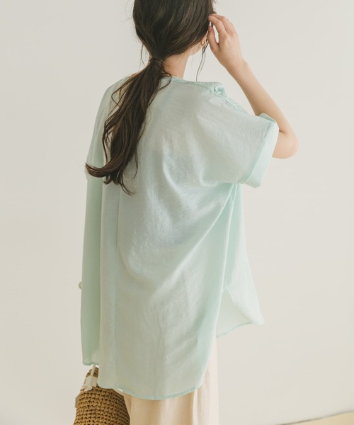 ITEMS URBANRESEARCH（アイテムズ アーバンリサーチ）の「ピンタックレースブラウス（シャツ/ブラウス・レディース・ブラック/ライトブルー/オフホワイト/ミント・FREE）」の7枚目の写真