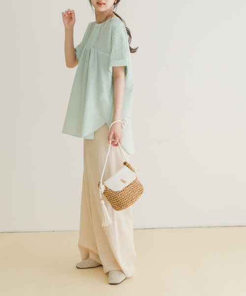 ITEMS URBANRESEARCH（アイテムズ アーバンリサーチ）の「ピンタックレースブラウス（シャツ/ブラウス・レディース・ブラック/ライトブルー/オフホワイト/ミント・FREE）」の8枚目の写真