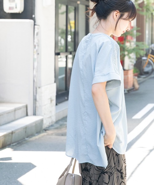 ITEMS URBANRESEARCH（アイテムズ アーバンリサーチ）の「ピンタックレースブラウス（シャツ/ブラウス・レディース・ブラック/ライトブルー/オフホワイト/ミント・FREE）」の12枚目の写真