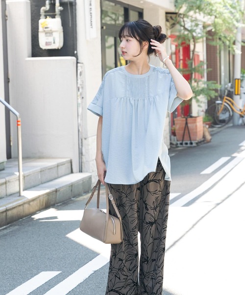 ITEMS URBANRESEARCH（アイテムズ アーバンリサーチ）の「ピンタックレースブラウス（シャツ/ブラウス・レディース・ブラック/ライトブルー/オフホワイト/ミント・FREE）」の13枚目の写真