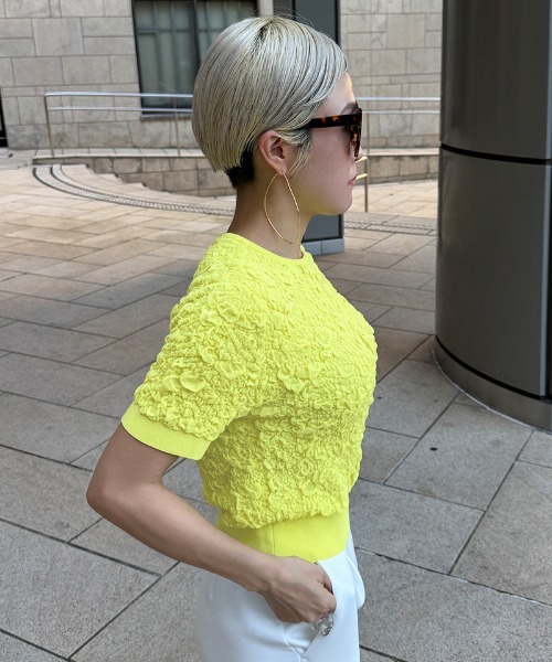 JENNE(ジェンヌ)の「膨れジャカード見えニット(ニット/セーター・レディース・ブラック/ライム/ホワイト・SMALL/MEDIUM/LARGE)」の8枚目の写真