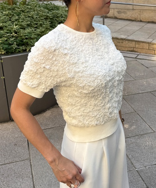 JENNE(ジェンヌ)の「膨れジャカード見えニット(ニット/セーター・レディース・ブラック/ライム/ホワイト・SMALL/MEDIUM/LARGE)」の15枚目の写真