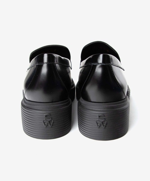 STUART WEITZMAN（スチュアートワイツマン）の「STUART WEITZMAN NOLITA SW SIGNATURE LOAFER スチュアート・ワイツマン ノリータ シグニチャー ローファー（ローファー・レディース・バーガンディー/ブラック・36.5/37/37.5/35.5/36/35）」の14枚目の写真