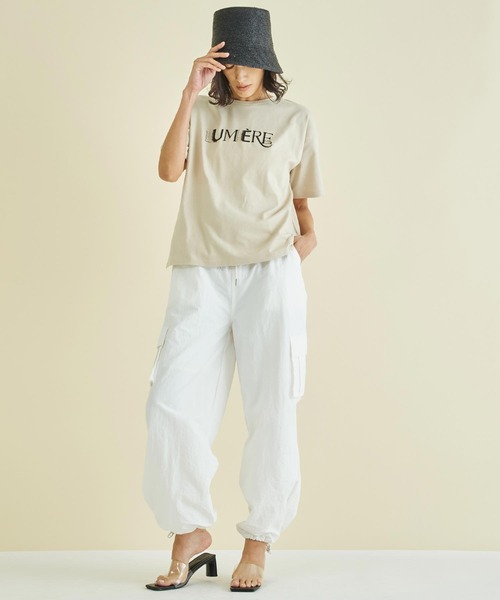 Settimissimo(セッティミッシモ)の「スタッズ ミックス 刺繍 ロゴ Tシャツ(Tシャツ/カットソー・レディース・ブラック/オフホワイト/ベージュ・FREE)」の22枚目の写真