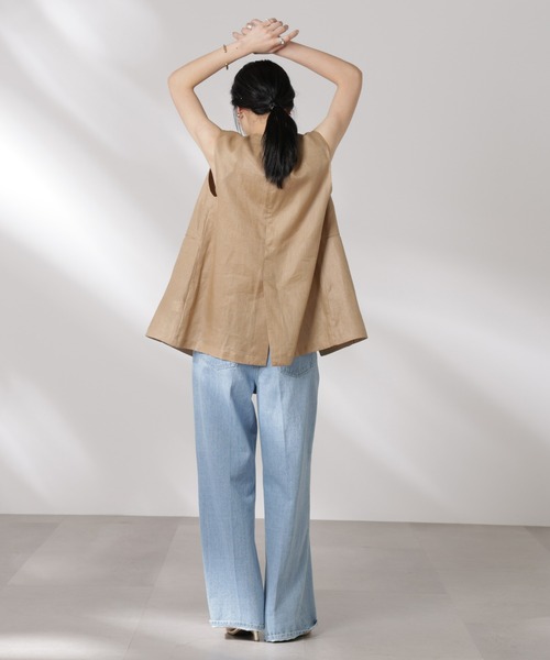 NANO universe（ナノユニバース）の「ヨーロピアンフラックス スリットポケットジレ（セットアップ可）（ノーカラージャケット・レディース・ベージュ/ブラウン/ネイビー/オフホワイト・FREE）」の11枚目の写真