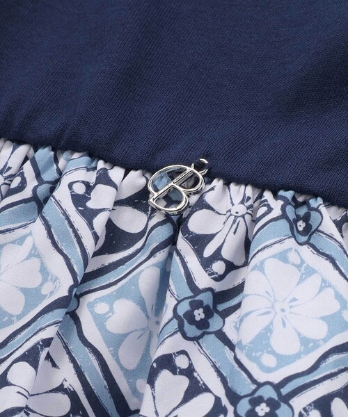 BeBe（ベベ）の「【お揃い】復刻アーカイブタイル柄切り替えパフスリーブワンピース(90~150cm)（ワンピース・キッズ・ブルー系その他・120cm/130cm/90cm/110cm/100cm/140cm/150cm）」の8枚目の写真