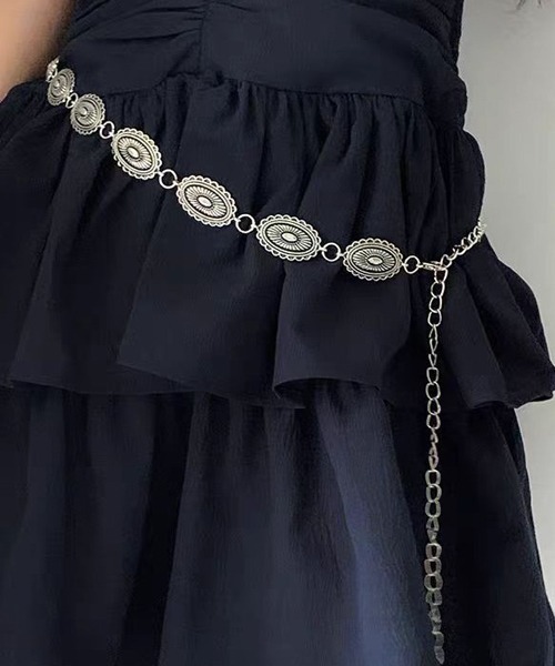 VIBGYOR Women（ヴィブジョー　ウィメン）の「【urge select】エスニックデザイン コンチョ メタル チェーンベルト【6パターン展開】（ベルト・レディース・シルバー系6/シルバー系4/シルバー系2/シルバー系1/シルバー系5/シルバー系3・FREE）」の2枚目の写真