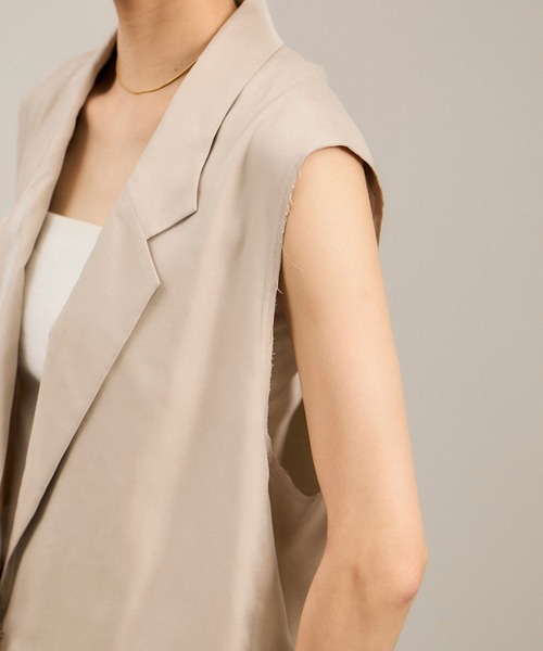 SALON adam et rope'（サロン アダム エ ロペ）の「キュプラツイルジレブラウス［セットアップ対応］（ベスト・レディース・ブラウン/ベージュ・FREE）」の18枚目の写真