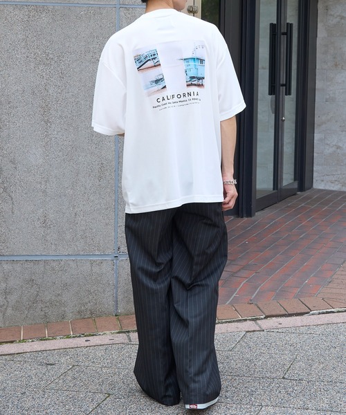 MAISON CLUB(メゾンクラブ)の「【MAISON CLUB】Over Size Dry Tee CITY SERIES ~CALIFORNIA~ / カルフォルニア プリントロゴ(Tシャツ/カットソー・メンズ・ブラック/ホワイト・M/L)」の6枚目の写真