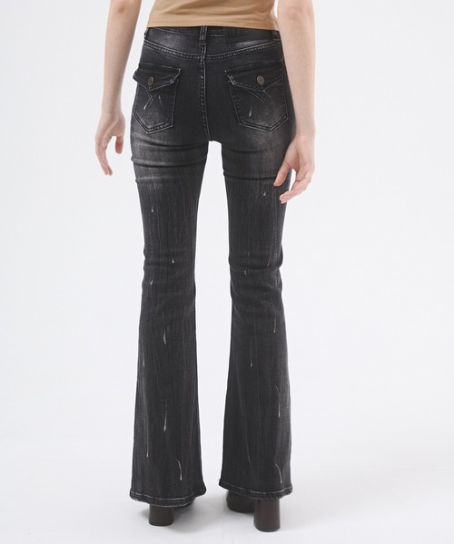 d.i.a.(ダイヤ)の「クラッシュストレッチフレアデニムパンツ(デニムパンツ・レディース・ブルー/ブラック・SMALL/MEDIUM)」の12枚目の写真