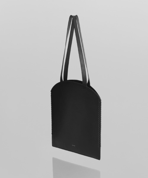 YArKA（ヤーカ）の「【YArKA/ヤーカ】real leather lace up tote bag [lumm2] / リアルレザーレースアップデザイントートバッグ（トートバッグ・レディース・ブラック・FREE）」の12枚目の写真