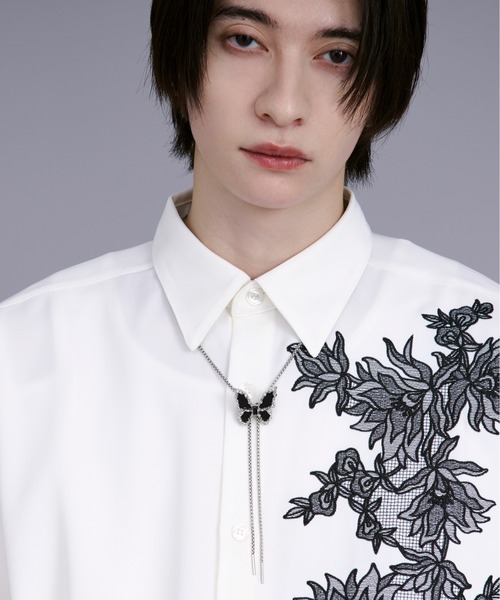 Ellno Loset（エルノロゼット）の「ブラックバタフライループタイ（ネックレス・メンズ・シルバー・FREE）」の2枚目の写真