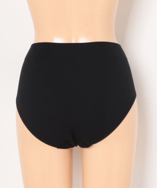 tu-hacci(ツーハッチ)の「ラフィナータリブショーツ(ショーツ・レディース・ブラック/ライトグレー/キナリ・M/L/XL)」の14枚目の写真