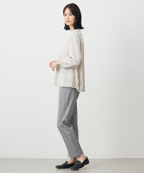 J.PRESS(ジェイプレス)の「コンパクトトリコット バックプリーツ カットソー(Tシャツ/カットソー・レディース・ブルー系/ベージュ系/オレンジ系/ダークブラウン系・MEDIUM/LARGE)」の5枚目の写真