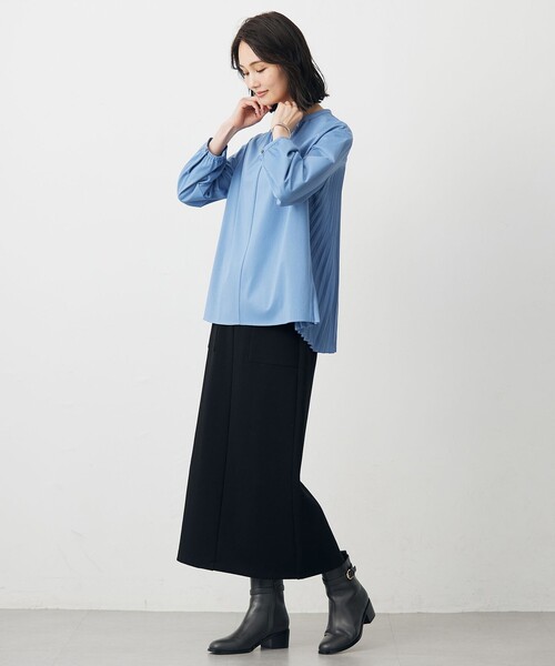 J.PRESS(ジェイプレス)の「コンパクトトリコット バックプリーツ カットソー(Tシャツ/カットソー・レディース・ブルー系/ベージュ系/オレンジ系/ダークブラウン系・MEDIUM/LARGE)」の8枚目の写真