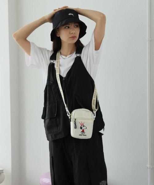 PEANUTS（ピーナッツ）の「PEANUTS ミニショルダーバック（ショルダーバッグ・レディース・アイボリー/ブラック・FREE）」の3枚目の写真