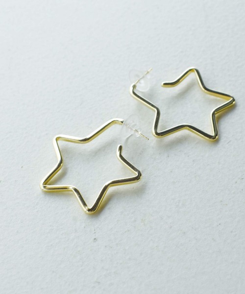 PICCIN（ピッチン）の「スターピアス（ピアス（両耳用）・レディース・ゴールド/シルバー・FREE）」の4枚目の写真