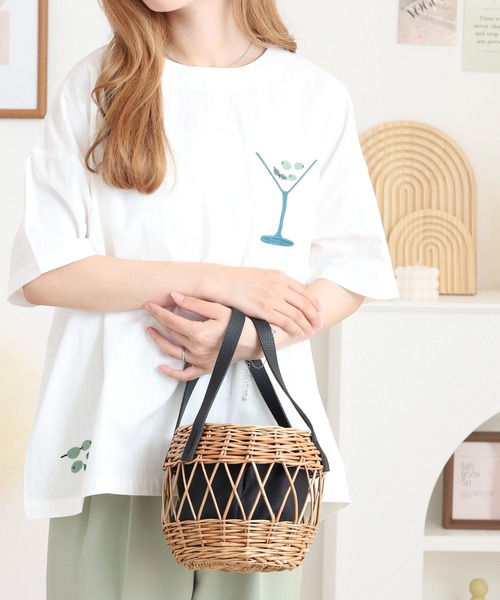 Emago(イマゴ)の「EMAGO カクテル刺繍ブラウス(シャツ/ブラウス・レディース・オレンジ/ホワイト/ブラック・FREE)」の6枚目の写真