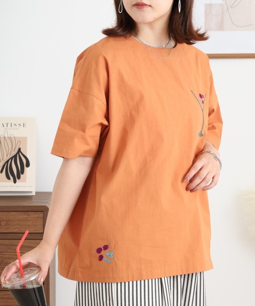 Emago(イマゴ)の「EMAGO カクテル刺繍ブラウス(シャツ/ブラウス・レディース・オレンジ/ホワイト/ブラック・FREE)」の13枚目の写真