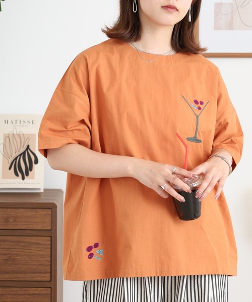 Emago(イマゴ)の「EMAGO カクテル刺繍ブラウス(シャツ/ブラウス・レディース・オレンジ/ホワイト/ブラック・FREE)」の14枚目の写真