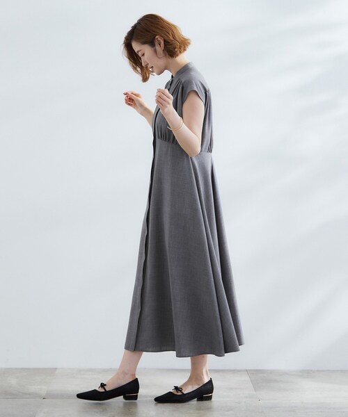 grove（グローブ）の「ウエスト高見えでスタイルアップ　上品スタンドカラーシャツワンピース（ワンピース・レディース・グリーン/ダークグレー/ブラック・01/02/03/04/05）」の15枚目の写真