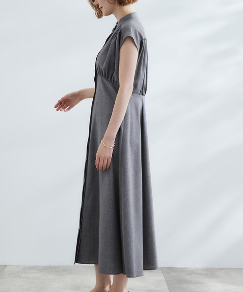 grove（グローブ）の「ウエスト高見えでスタイルアップ　上品スタンドカラーシャツワンピース（ワンピース・レディース・グリーン/ダークグレー/ブラック・01/02/03/04/05）」の14枚目の写真