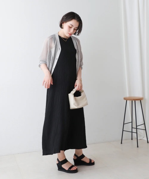 Bou Jeloud(ブージュルード)の「シャーリングカットワンピース(ワンピース・レディース・ブラック/ベージュ/ブラウン・38)」の15枚目の写真