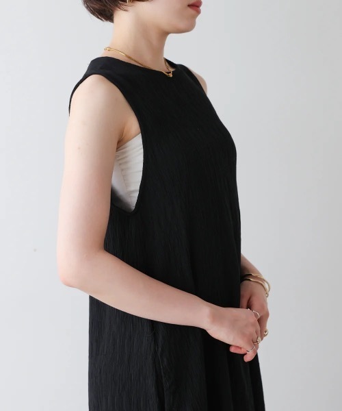 Bou Jeloud(ブージュルード)の「シャーリングカットワンピース(ワンピース・レディース・ブラック/ベージュ/ブラウン・38)」の9枚目の写真