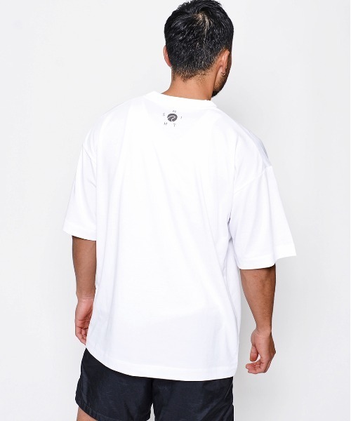 Sunny Smith(サニースミス)の「へビーオンス Cool Smith Standard Arch Logo 半袖Tシャツ(Tシャツ/カットソー・メンズ・ネイビー/ホワイト/レッド/チャコール/グリーン/オフホワイト・LARGE/MEDIUM)」の22枚目の写真