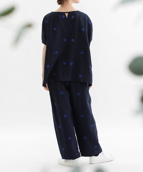 nop de nod(ノップドゥノッド)の「Pommeリネンレーヨンpolka刺繍ボリュームタックパンツ(その他パンツ・レディース・ネイビー/ダークグレー/ブラック・M)」の12枚目の写真